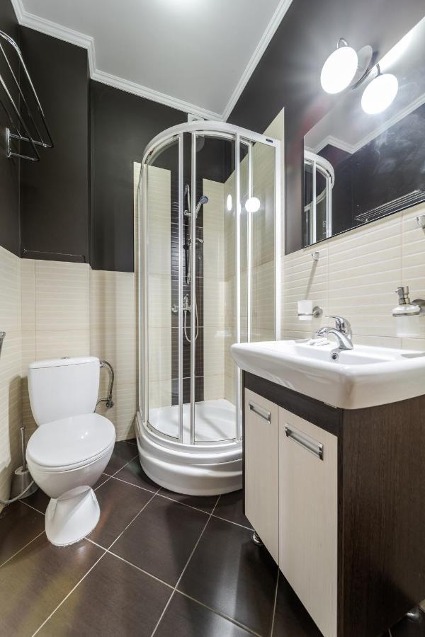 Apartment On Stavropihiiska Street 1 Lviv Ngoại thất bức ảnh