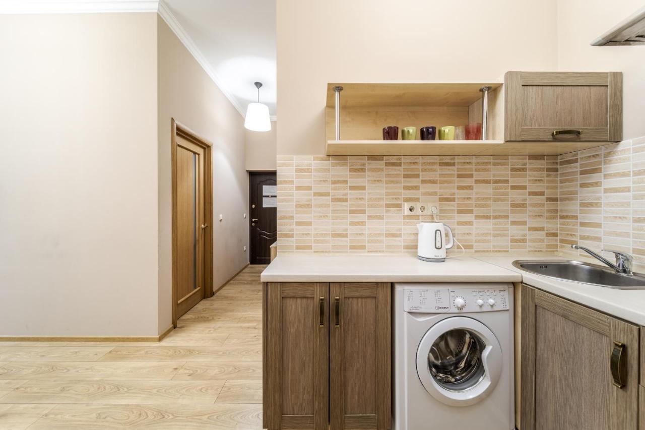 Apartment On Stavropihiiska Street 1 Lviv Ngoại thất bức ảnh