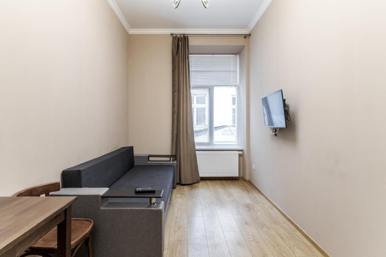 Apartment On Stavropihiiska Street 1 Lviv Ngoại thất bức ảnh