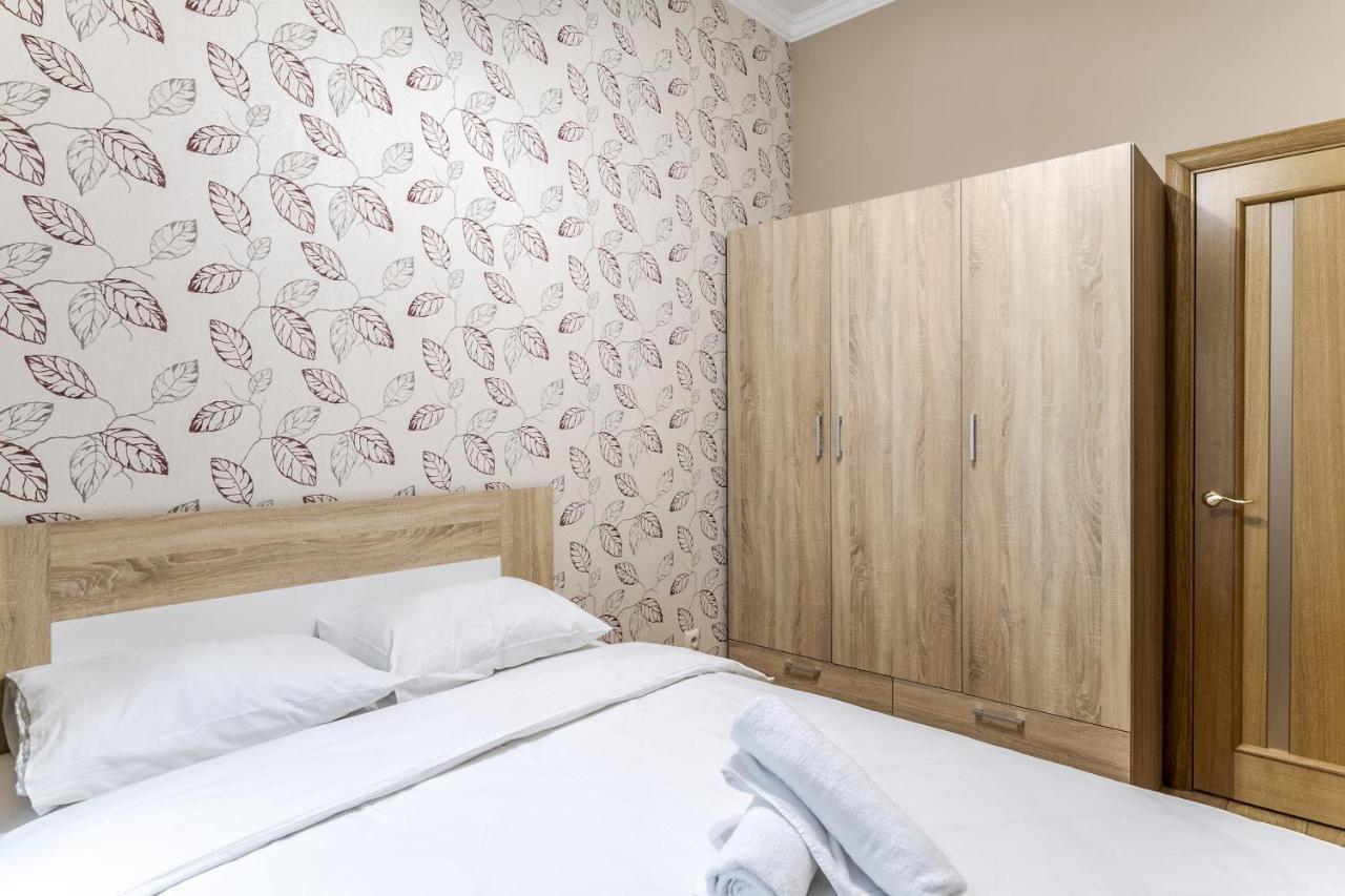 Apartment On Stavropihiiska Street 1 Lviv Ngoại thất bức ảnh